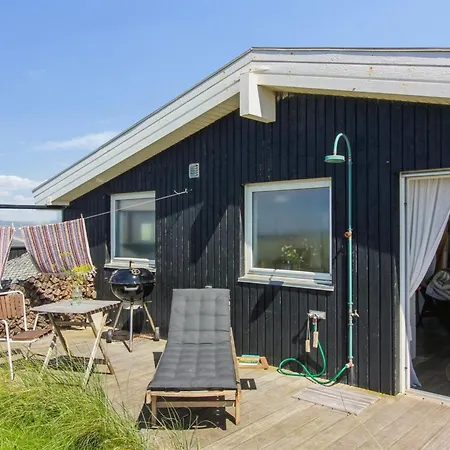 Anissa - 100m From The Sea By Interhome *