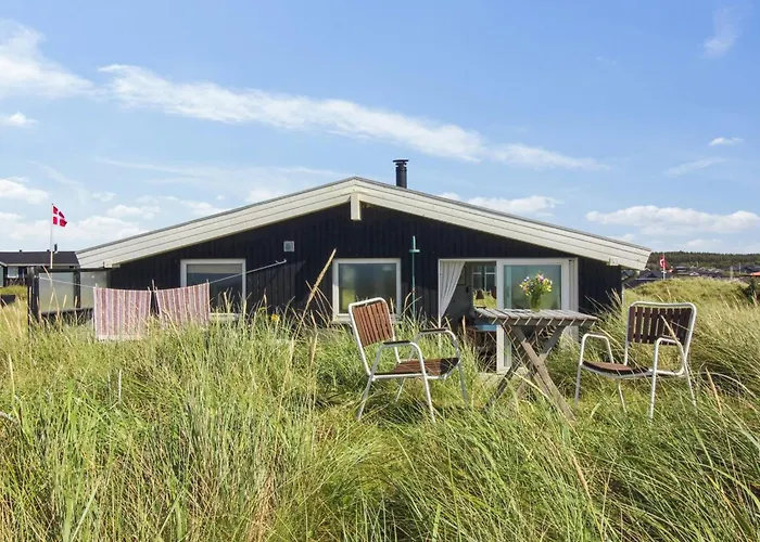 Anissa - 100m From The Sea By Interhome